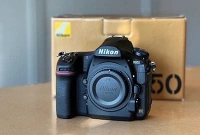 Nikon D850 Gehäuse (20.845 Ausl.) vom händler Private-Fotografie.nl - Bild 1 von 4