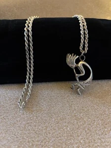 Vintage signierte indianische Sterlingsilber 3-D KOKOPELLI an 19" Seil Kette - Bild 1 von 7