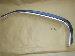 Moldura canalón de lluvia trasero izquierdo bmw serie 7 e23 728i 732i 733i 735i 745i - Imagen 1 de 8