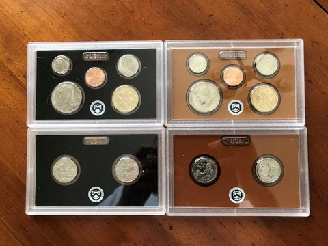 2021 D P US Mint Unc Coin Set * Cent*Nickel*Dime*Quarter*Half*14 Pcs Cover
