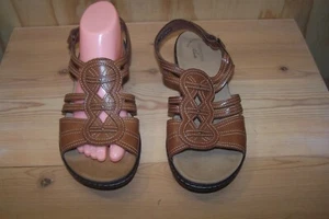 Clarks Collection Women's Brown Sandals Size 9M Hook Loop - Picture 1 of 8