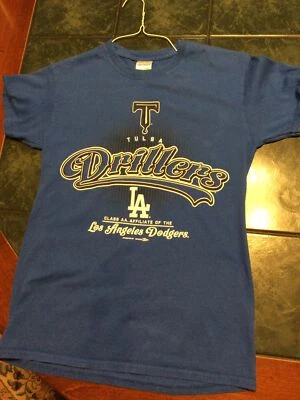 Camiseta pequena de beisebol Tulsa Drillers com toalha Hornsby Rally - Imagem 1 de 4