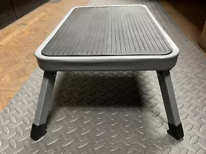 Delxo Folding Steel Step Ladder Anti-Skidding Plastics One Step 15x10x7 Inch - Picture 1 of 5