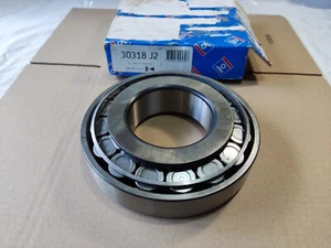 SKF 30318 J2 Tapered Roller Bearing 90 x 190 x 46.5 mm - Picture 1 of 2