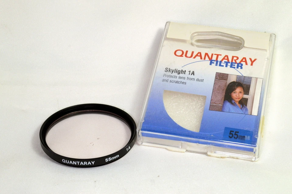 Quantaray 55mm 1A Skylight Lens Filter Made in Japan with storage case O105022 - Image 1 of 3