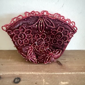Vintage Petite Red Beaded Mini Coin Purse Bag Fairy Dainty Retro Boho Hippie - Picture 1 of 24
