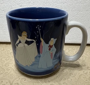 90er Disney Store Aschenputtel Kutsche Fee Patin Kaffeebecher Vintage - Bild 1 von 3