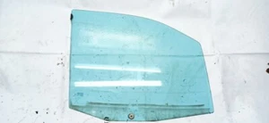 Vetro porta-goccia anteriore destro per Lancia Zeta UK1014174-17 - Foto 1 di 5
