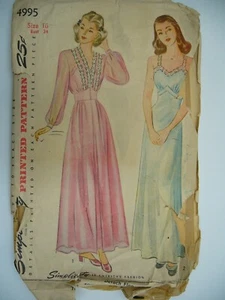 Fabulous rare VTG 1940s Simplicity pattern nightgown & robe bust 34, complete - Picture 1 of 2