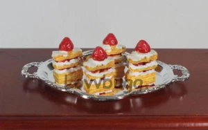 Vassoio e fragole torta corta s per American Girl Doll Food SPEDIZIONE GRATUITA AGGIUNTE! LovvU! - Foto 1 di 12