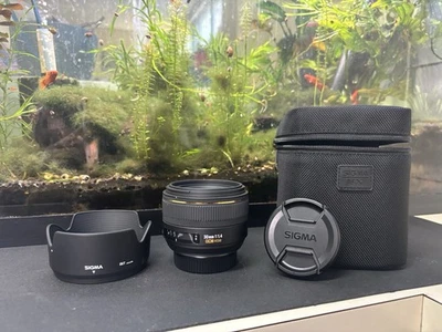 Sigma Ex 30mm 1.4 DC HSM Lens for Nikon AF mount, Lens Hood, Carrying Case - Image 1 of 4