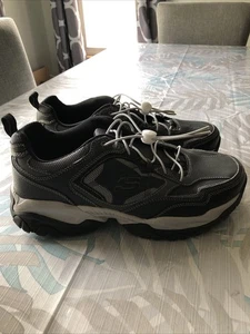 Skechers Black & Charcoal Air Cooled, Memory Foam - Men’s 9.5 - Picture 1 of 6