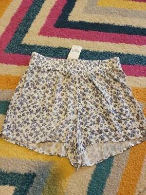 Nuevo con etiquetas Pantalones Cortos Juniors Pequeños Rue21 Informales Blanco Rayón Azul Estampado Floral Elástico... Foto 1 de 4