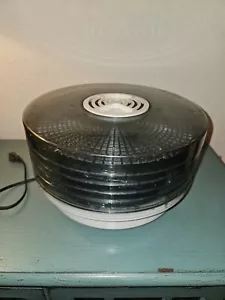 Vintage 1996 The Food Dehydrator-Model LD-1010 - Picture 1 of 6