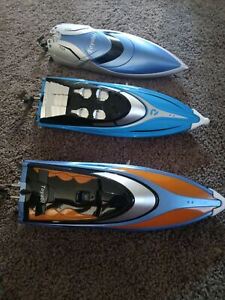 Lot Of 3 RC Boats PreOwned. Controllers NOT Included. W/Battery. Untested