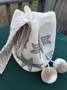 Wayuu White Winter Mochilla Bag Grey Poinsettia Embellished Pom Poms Holidays! - Picture 1 of 11