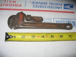 SMALL RIDGID PIPE WRENCH 8" - Picture 1 of 3