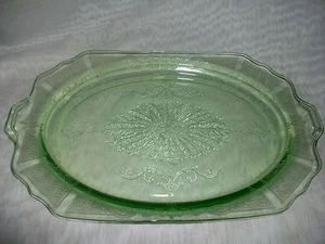 ANCHOR HOCKING DEPRESSION VASELINE GLASS PRINCESS TRAY - Picture 1 of 6