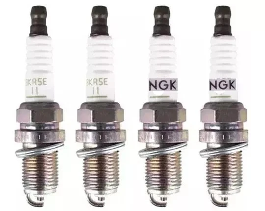 4x Bujía BMR2A/BKR5E PARA KAWASAKI Mule 2510 3000 3100 3020 4000 4010 Trans Foto 1 de 1