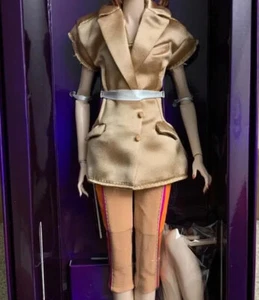 Integrity Toys MVP Rayna Ahmadi NuFace Obsession Convention *FASHION SET ONLY* - Picture 1 of 2
