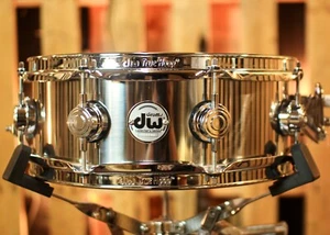 DW 4.5x13 Collector's 1mm Stainless Steel Snare Drum - DRVL4513SPC - Picture 1 of 6