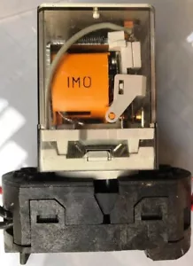 IMO Plug In Power Relay 8 PIN 240V Coil 250V-AC Type 60.12 10-Amps - Picture 1 of 3