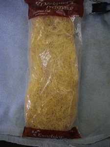 Designers Preference - Excelsior  4 oz -Natural wood fibers - Picture 1 of 5