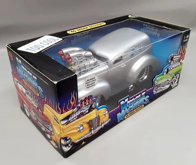 1940 Silver Sedan Delivery 1:18 Scale Diecast By Muscle Machines #71169 - Image 1 of 4
