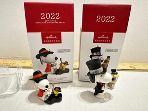 2022 Hallmark SPOTLIGHT ON SNOOPY 25TH And Jazzy Snazzy Friends Ornament - Bild 1 von 11