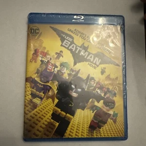 The Lego Batman Film Blu-ray + DVD 2017 2-Disc Set DC Comics - Bild 1 von 2