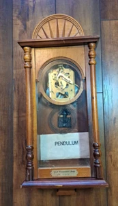 Vtg 70s Statue of Liberty #1672 US Commemorative Society Clock *FOR PARTS/REPAIR - Picture 1 of 7
