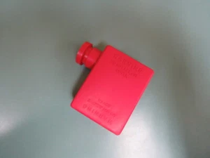 VTE 900R9V02 Qty of 3 per Lot BOOT BATTERY TERMINAL RED RIGHT; 3/0 AWG; 900 SE - Picture 1 of 9