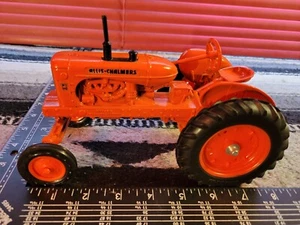 Ertl Allis Chalmers WD45 1/16 Diecast Farm Tractor Replica Collectible - Picture 1 of 11