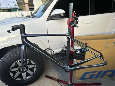 2025 GIANT TCR SL FRAMESET Size Small My25 Integrated Cables Gen X Dragonfly - Image 1 of 4