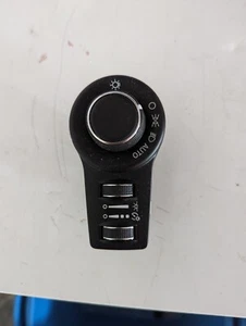 Headlight Switch 2015-17 Chrysler 200 P68156005AB - Picture 1 of 2