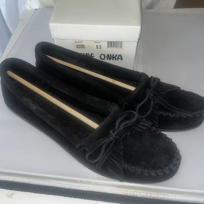 minnetonka moccasins Black Woman’s Size 8.5 New  - Image 1 of 4
