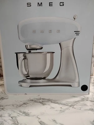 Smeg 50's Retro SMF02BLUS Stand Mixer (Black) - Image 1 of 4