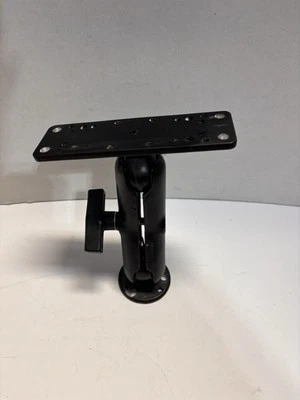 RAM Rectangular 6.25 x 2 inch Marine GPS Mounting System With B-Ball RAM-B-111U - Image 1 of 4