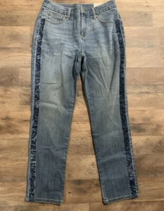 Chico's Women's so slimming girlfriend slim leg Jeans US size 4 Chico's size 0 - Picture 1 of 6