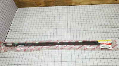 02 03 04 05 Kia SEDONA weatherstrip 0K552-58810A 2002 2003 2004 2005 molding NEW Foto 1 de 4