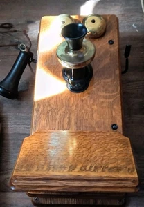 Antikes Tiger Eichenholz Wandtelefon sehr schön! - Bild 1 von 7