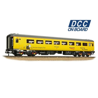 Bachmann 39-682DC OO Gauge ExTSO Mk2F Structure Gauging Train Coach Network Rail