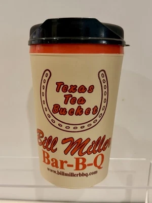 Cubo de té Bill Miller Bar-B-Q Texas taza aislada Aladdin 34 oz con tapa Foto 1 de 4