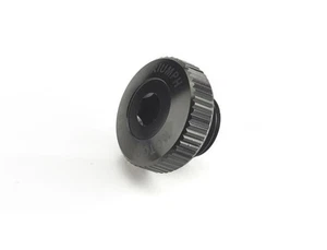 Original Triumph A9610239 CNC bearbeiteter Öltankdeckel - Bild 1 von 1