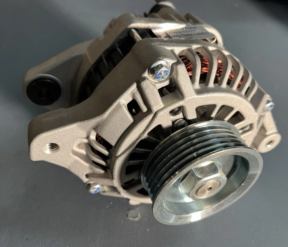 Alternador TYC compatible con Honda Fit 2007-2008 sin caja Foto 1 de 4