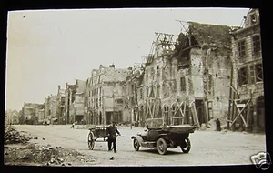 Glass Magic lantern slide ARRAS SQUARE CIRCA WW1 FRANCE - Picture 1 of 2
