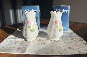 Pair Of Aynsley Fine Bone China "Wild Tudor" Vases 9cm Tall Boxed VGC - Picture 1 of 8