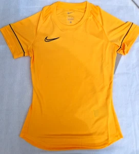 Nike Academy Girl T-Shirt In Orange/Black Size  DRI-FIT SIZE XS UK 8 - Picture 1 of 2
