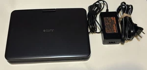 Reproductor de DVD portátil giratorio Sony DVP-FX820 (8") - Funciona con fuente de alimentación - Imagen 1 de 11