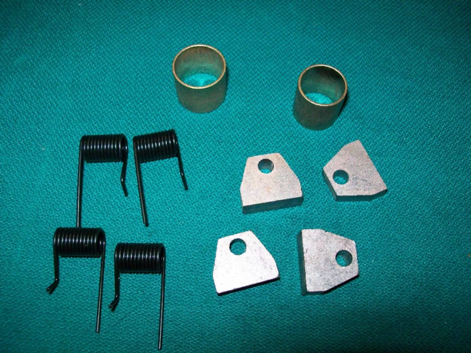 Kit de reconstrucción de arranque de tractor Delco Farmall resortes de buje central de 6 o 12 voltios Foto 1 de 1